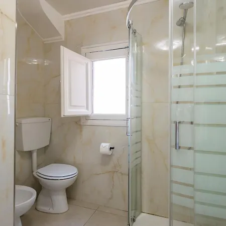 Urban - Con Artistiche A Centro Vicino Via Etnea Bed & Breakfast